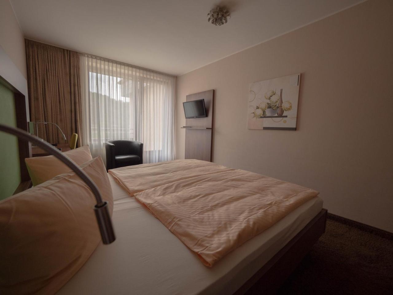 Hotel Villa am Rhein Andernach Esterno foto